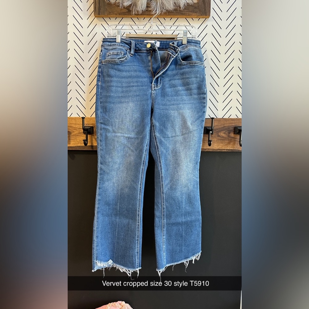 Vervet cropped size 30 style T5910